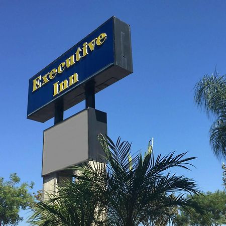 Anaheim Executive Inn & Suites מראה חיצוני תמונה