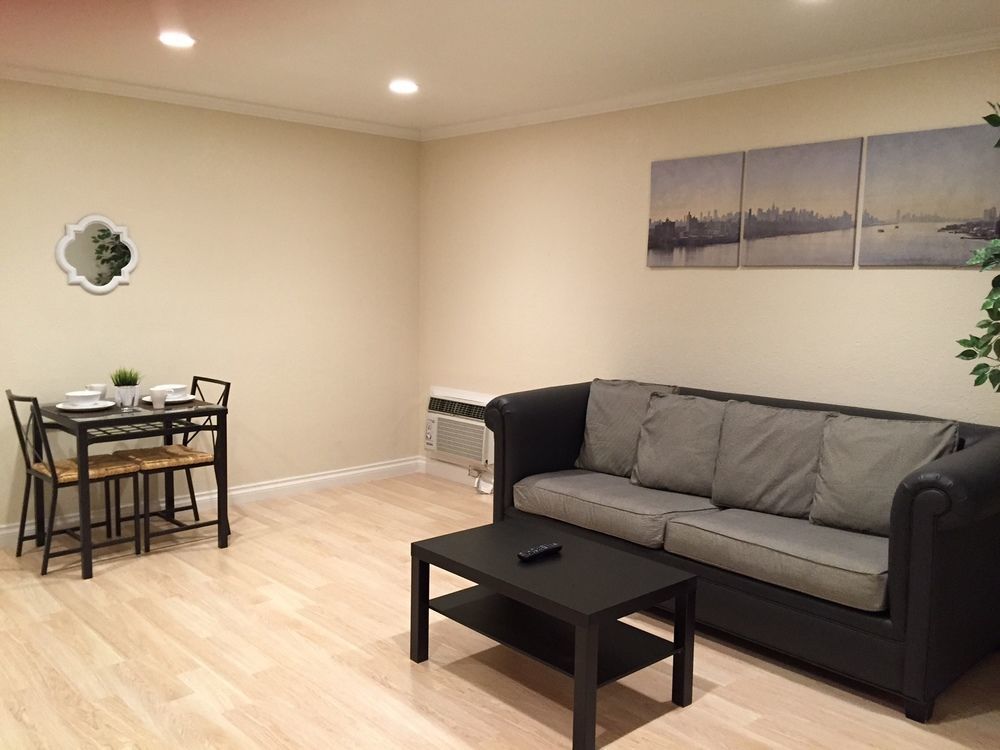 Anaheim Executive Inn & Suites מראה חיצוני תמונה